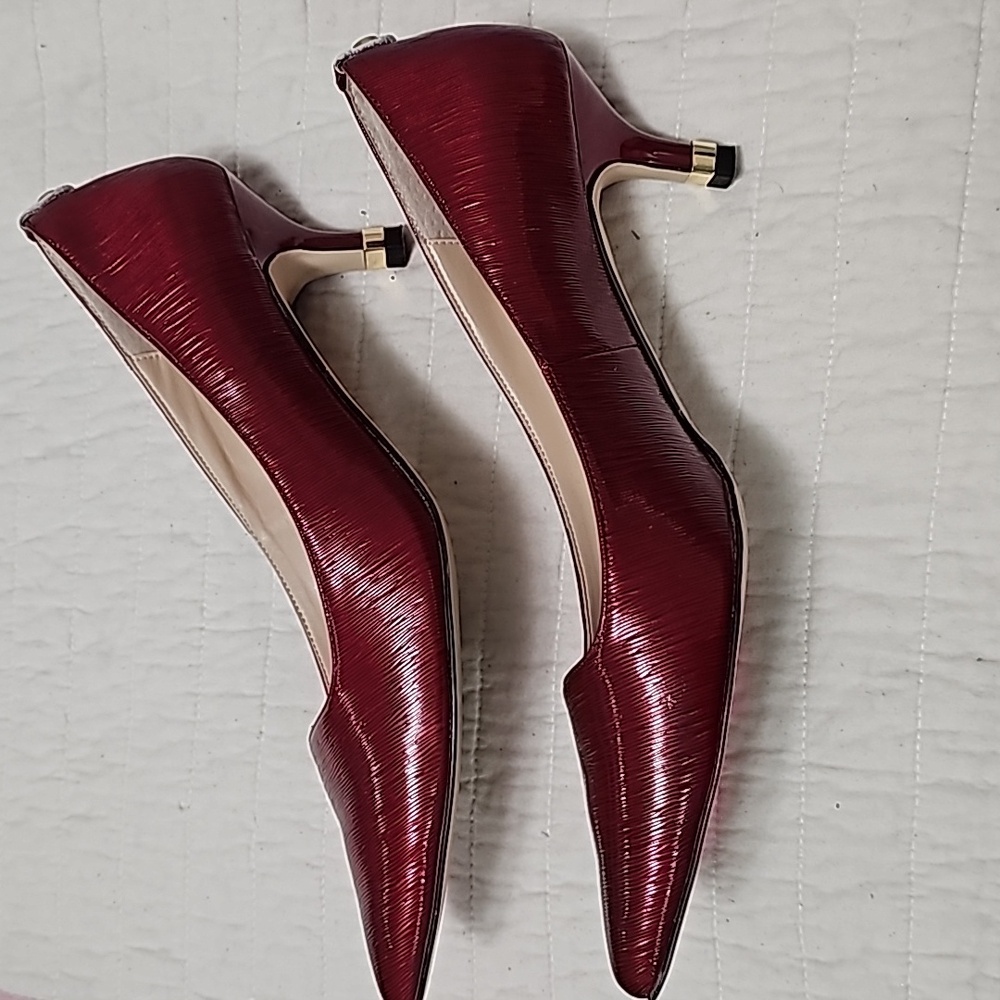 NWT J Renee Pumps, 9